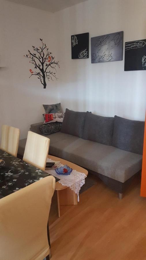Vera Apartment Kampor المظهر الخارجي الصورة