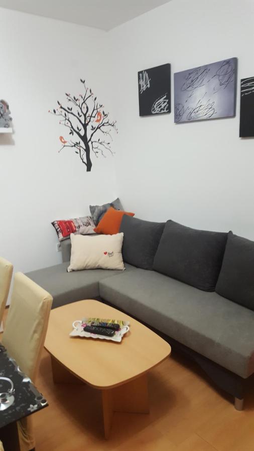 Vera Apartment Kampor المظهر الخارجي الصورة