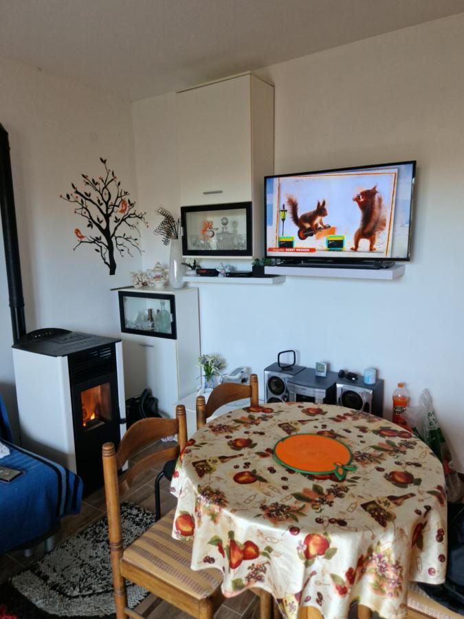 Vera Apartment Kampor المظهر الخارجي الصورة