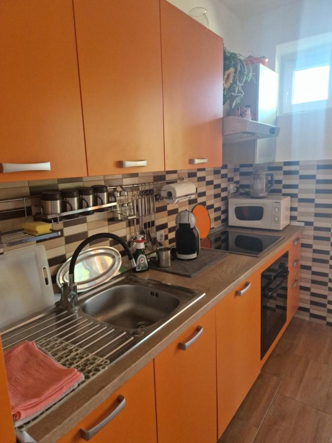 Vera Apartment Kampor المظهر الخارجي الصورة