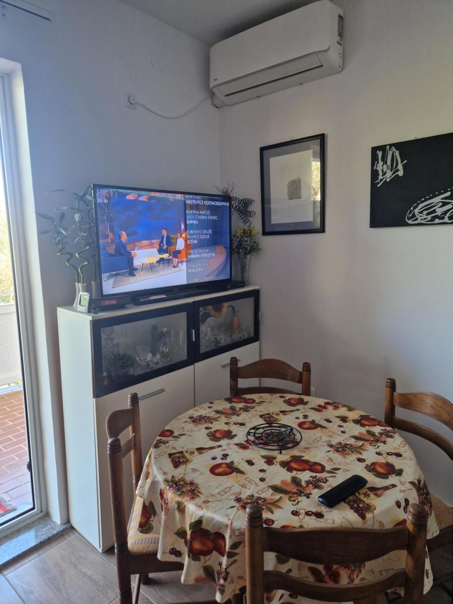 Vera Apartment Kampor المظهر الخارجي الصورة
