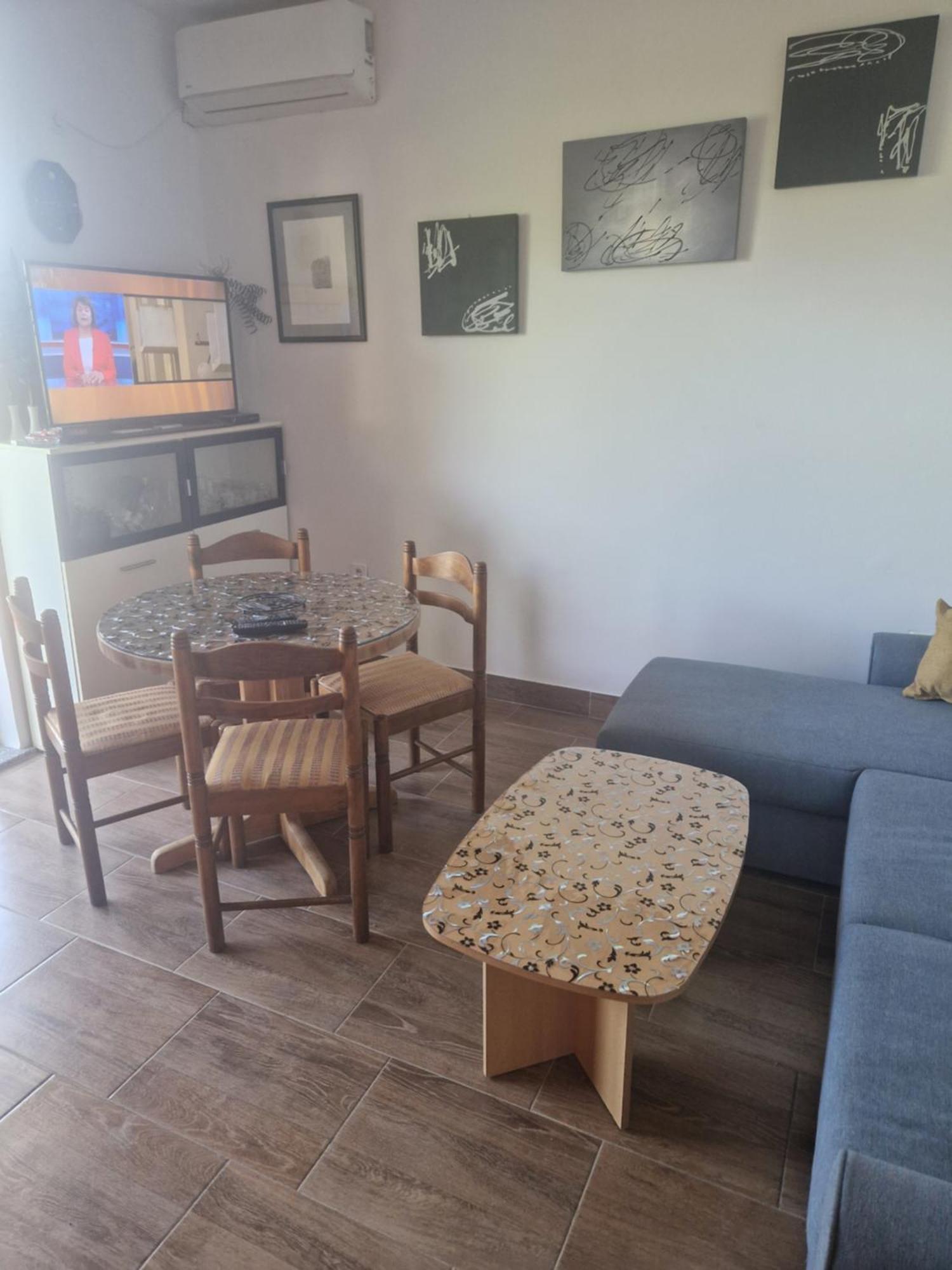 Vera Apartment Kampor المظهر الخارجي الصورة