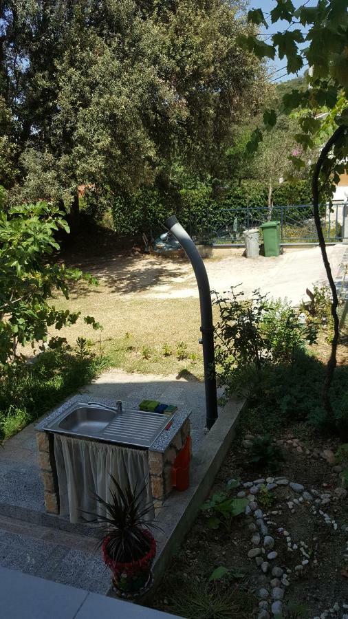Vera Apartment Kampor المظهر الخارجي الصورة